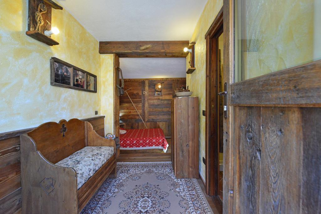 Maison Lazier Châtillon Room photo